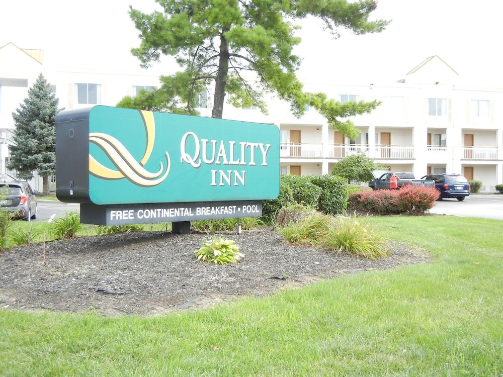 Quality Inn Holland Exterior photo